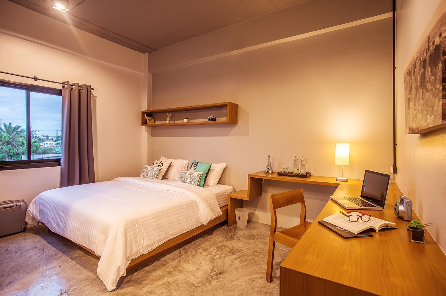 Sleep Station Hotell Surat Thani Exteriör bild