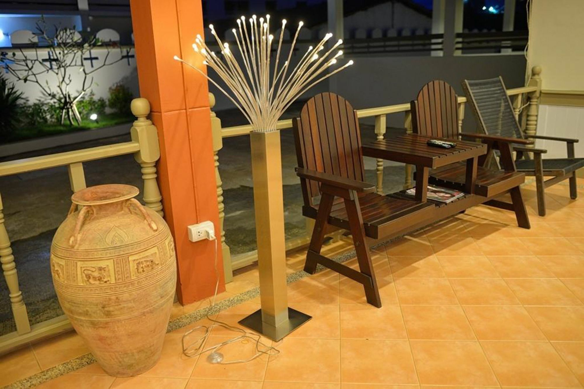 Sleep Station Hotell Surat Thani Exteriör bild